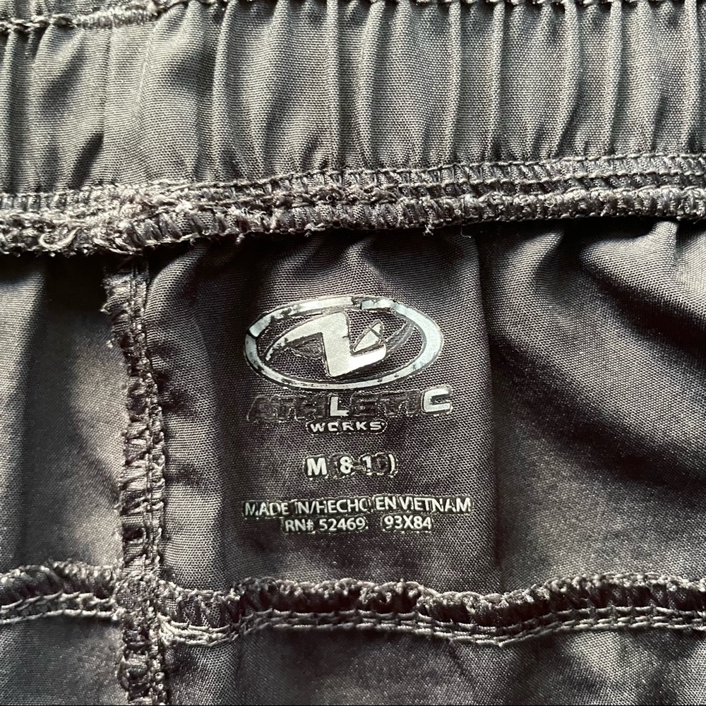 ATHLETIC WORKS ATHLEISURE EXERCISE RUNNING SHORTS!! - Picture 5 of 5